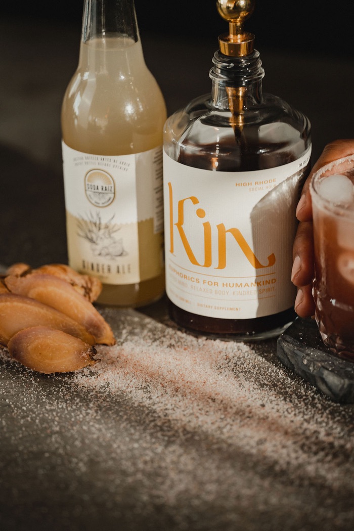 KIN Euphorics High Rhode with ginger ale and a spritz